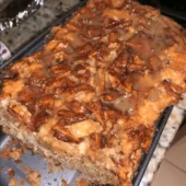Cinnamon Apple Cake
