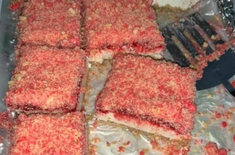 Strawberry Shortcake Cheesecake Bars