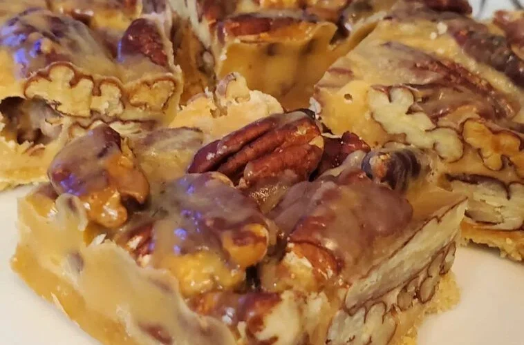 Caramel Pecan Dream Bars