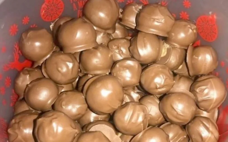 Chocolate Rice Krispie Balls