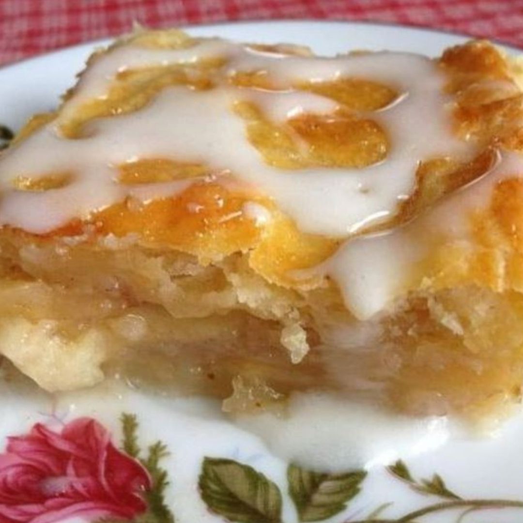 FLAKY APPLE PIE BARS