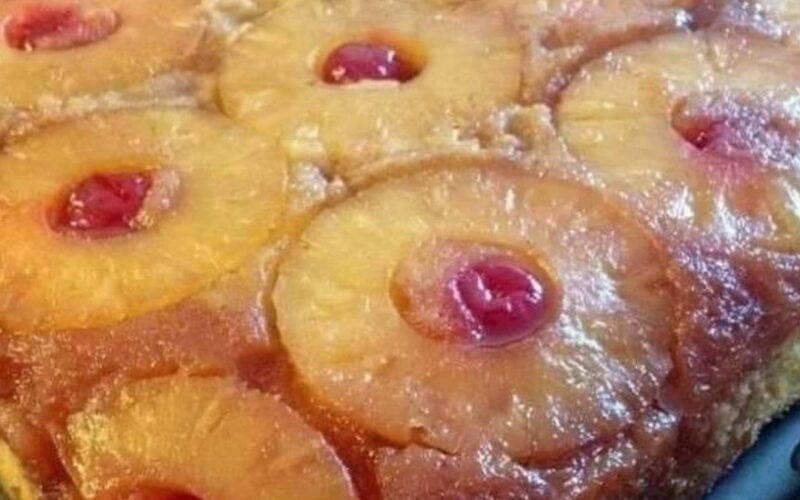 THE BEST PINEAPPLE UPSIDE DOWN CAKE