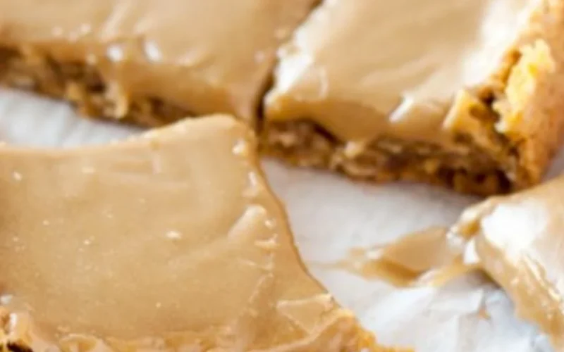 Peanut Butter Lunch Lady Cookie Bars